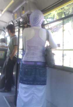 pantolon st etek kollu gmlek zerine atlet trbanl